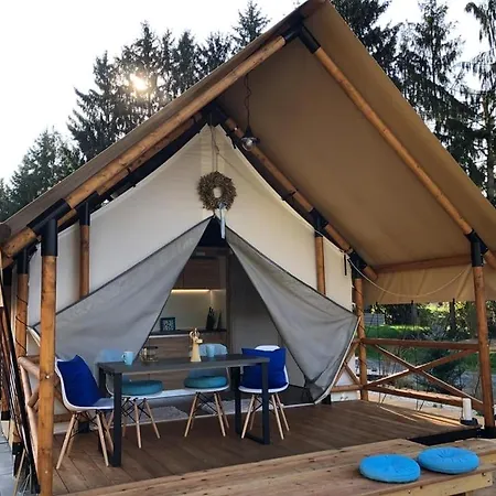 Marina&glamping Nova Zivohost Luxury tent Neveklov