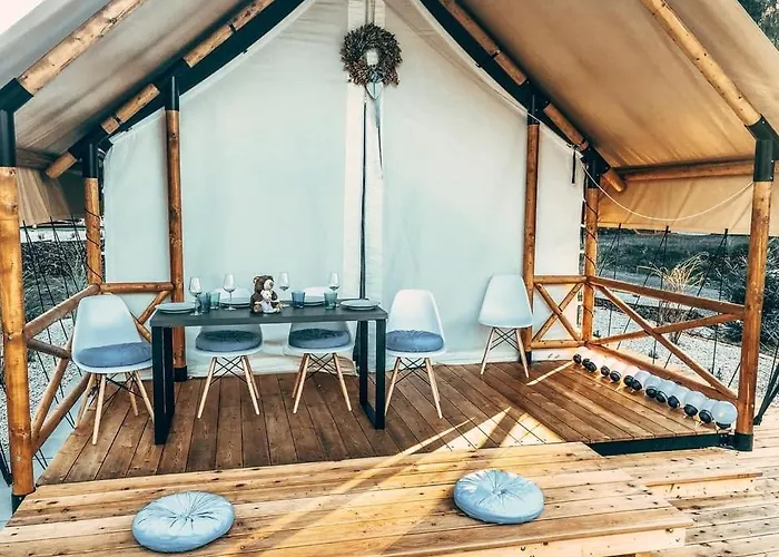 Luxe tent Marina&glamping Nova Zivohost Neveklov